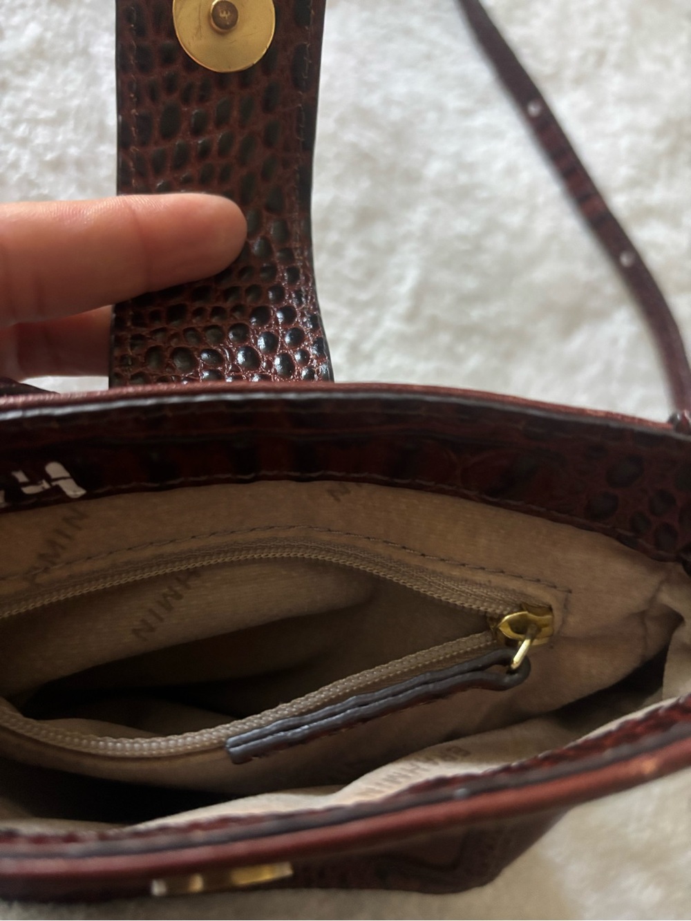 Vintage Brahmin Leather Croc Trim Bucket Crossbody Bag Brown EUC - Picture 6 of 10